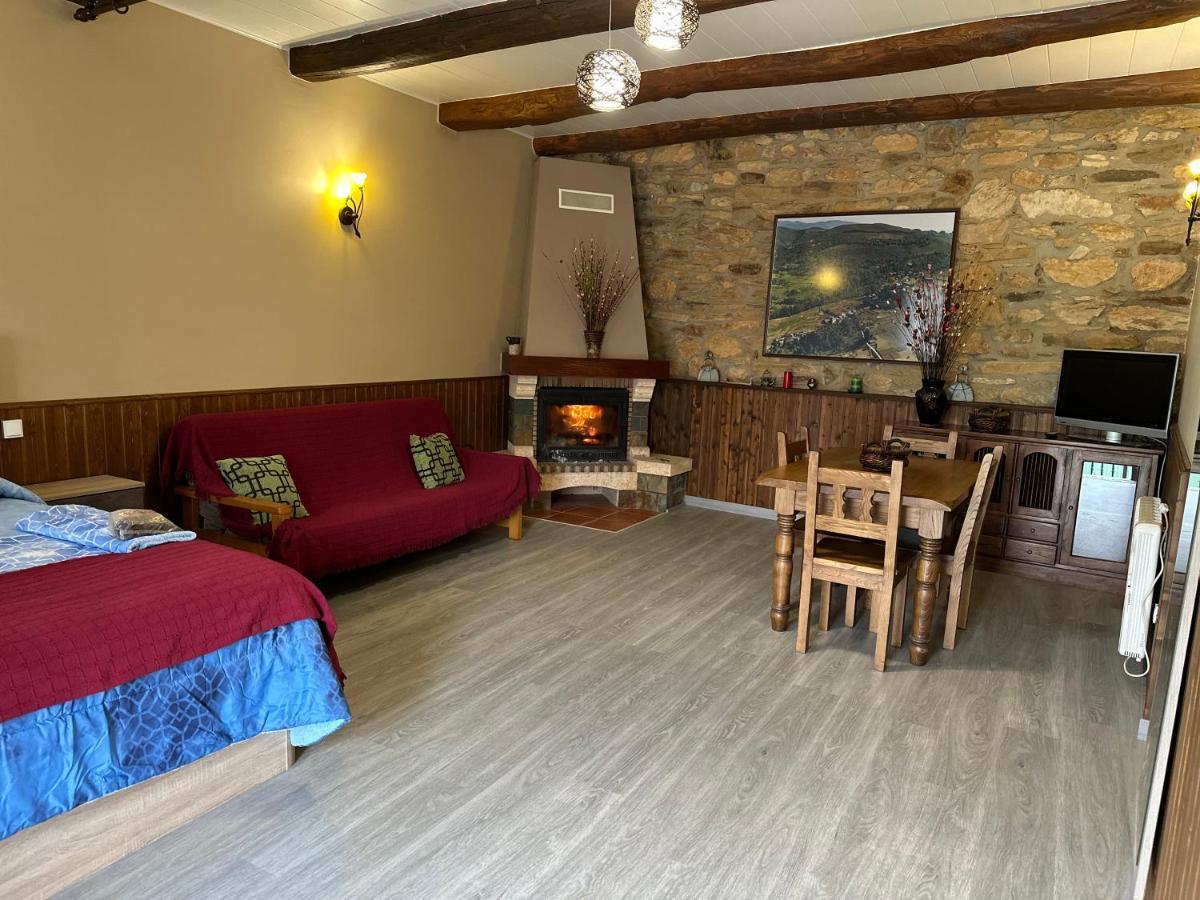 Hotel Rural El Lagar De Las Medulas Orellan ภายนอก รูปภาพ