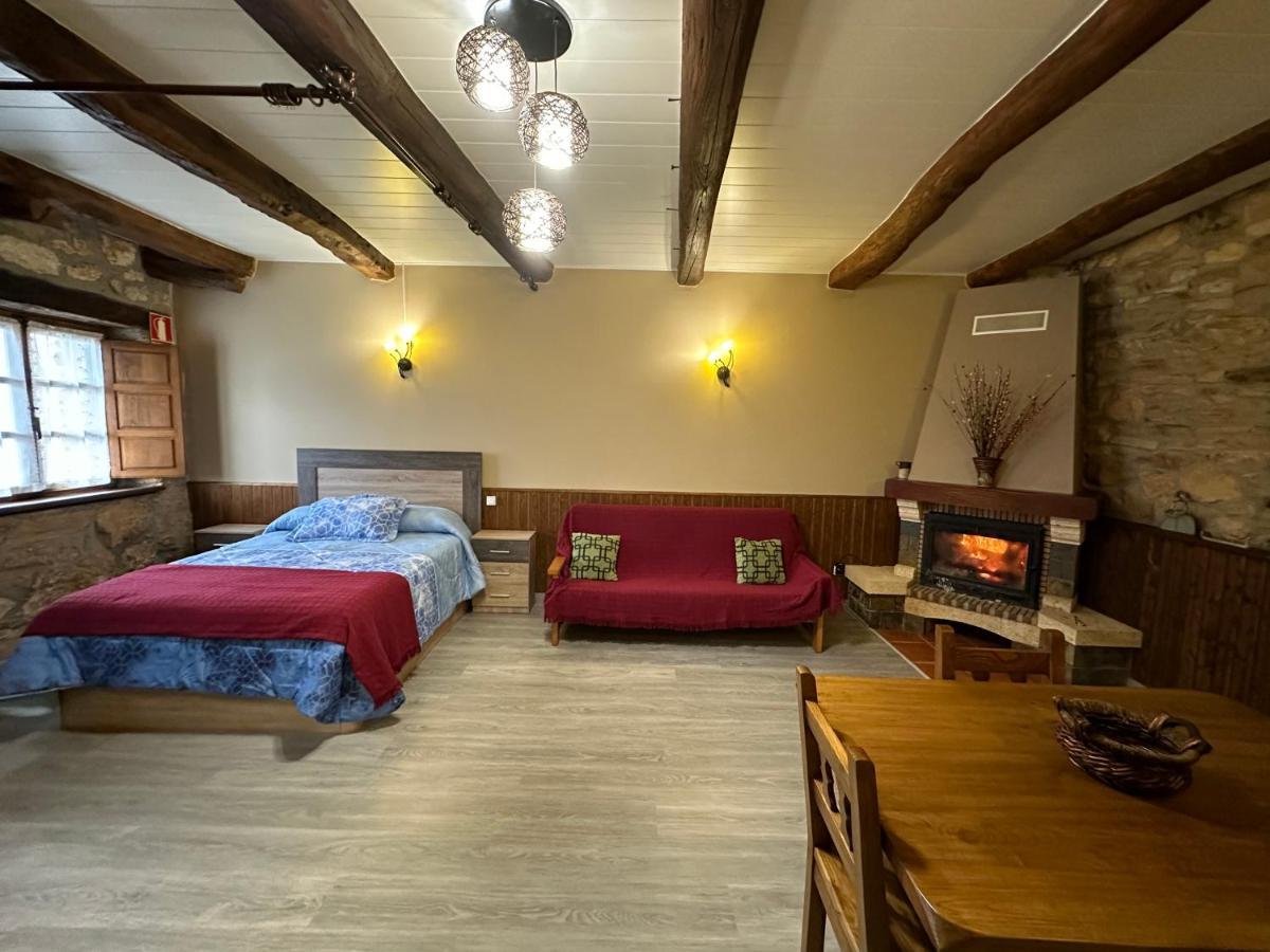 Hotel Rural El Lagar De Las Medulas Orellan ภายนอก รูปภาพ