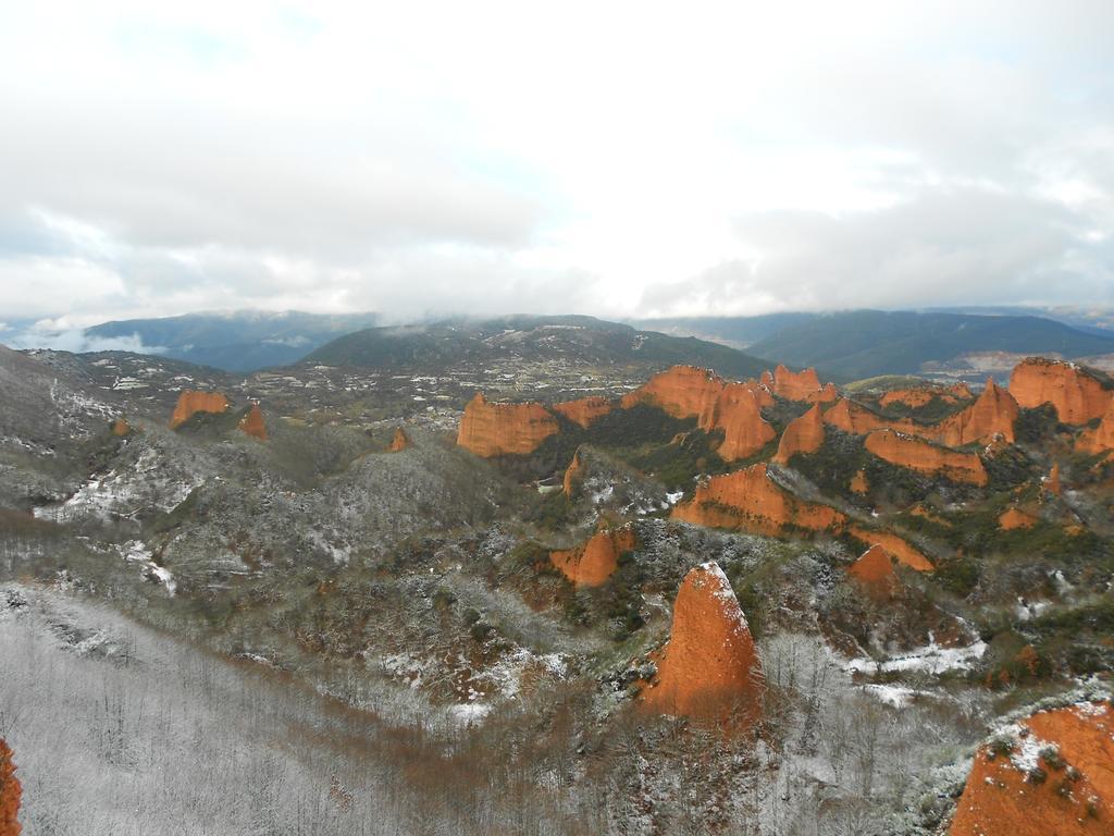 Hotel Rural El Lagar De Las Medulas Orellan ภายนอก รูปภาพ