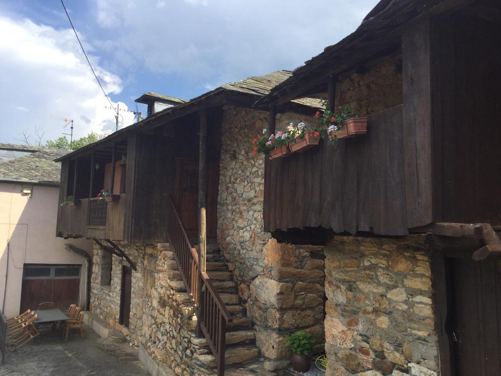 Hotel Rural El Lagar De Las Medulas Orellan ภายนอก รูปภาพ