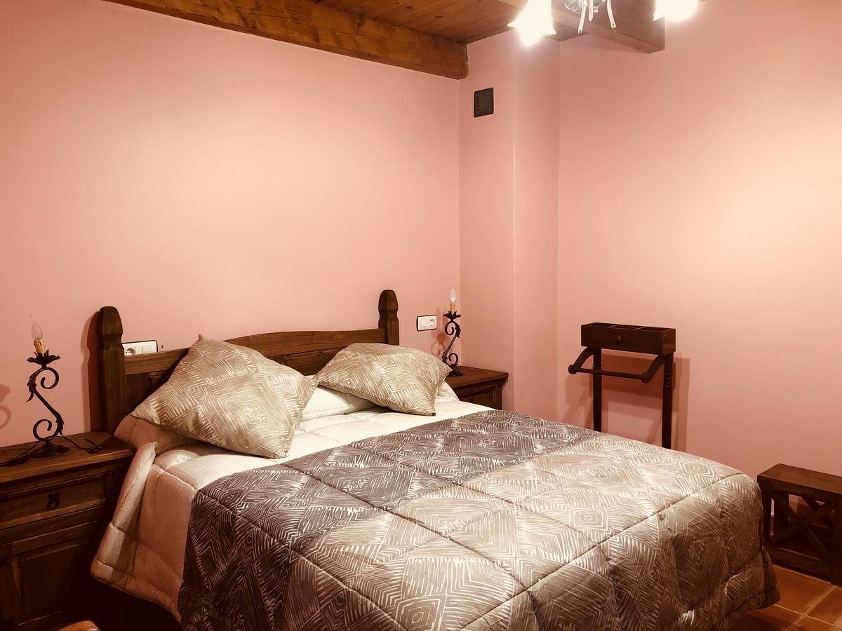 Hotel Rural El Lagar De Las Medulas Orellan ภายนอก รูปภาพ