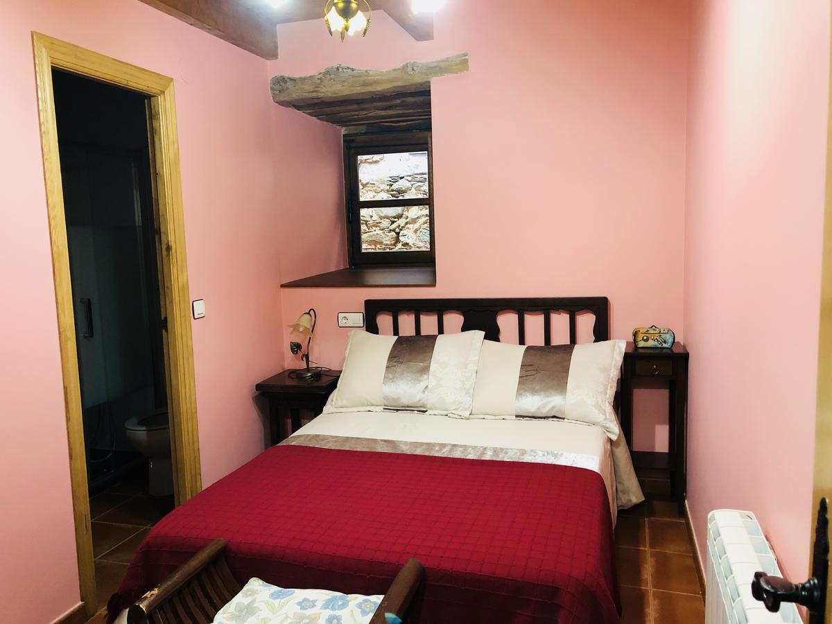Hotel Rural El Lagar De Las Medulas Orellan ภายนอก รูปภาพ