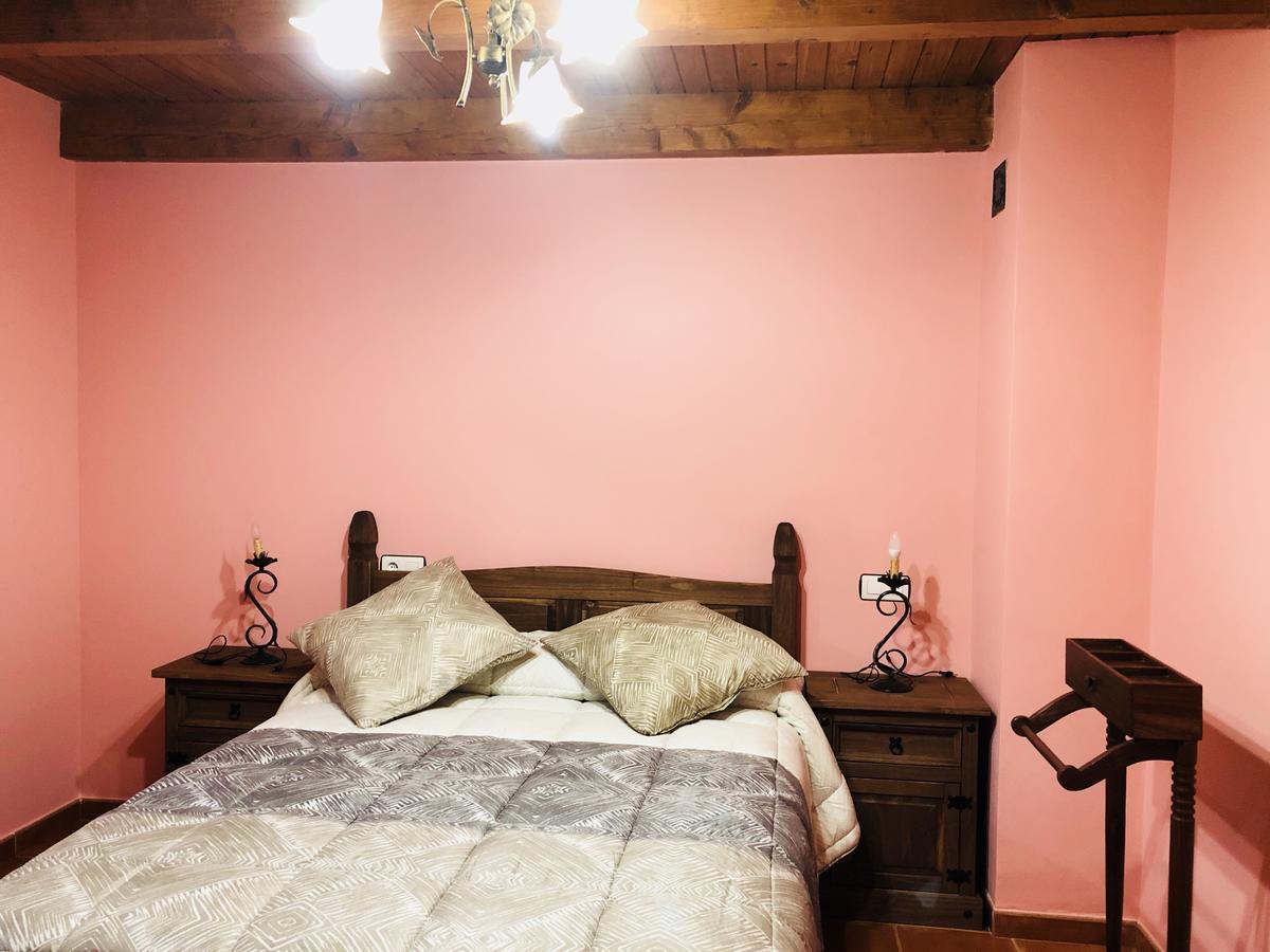 Hotel Rural El Lagar De Las Medulas Orellan ภายนอก รูปภาพ