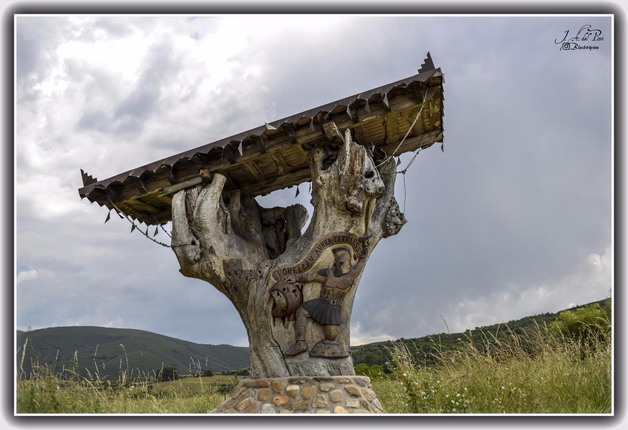 Hotel Rural El Lagar De Las Medulas Orellan ภายนอก รูปภาพ