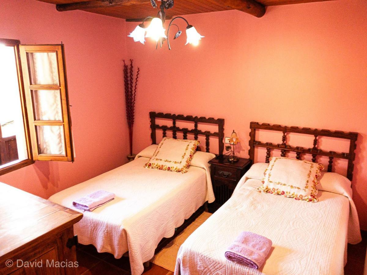 Hotel Rural El Lagar De Las Medulas Orellan ภายนอก รูปภาพ